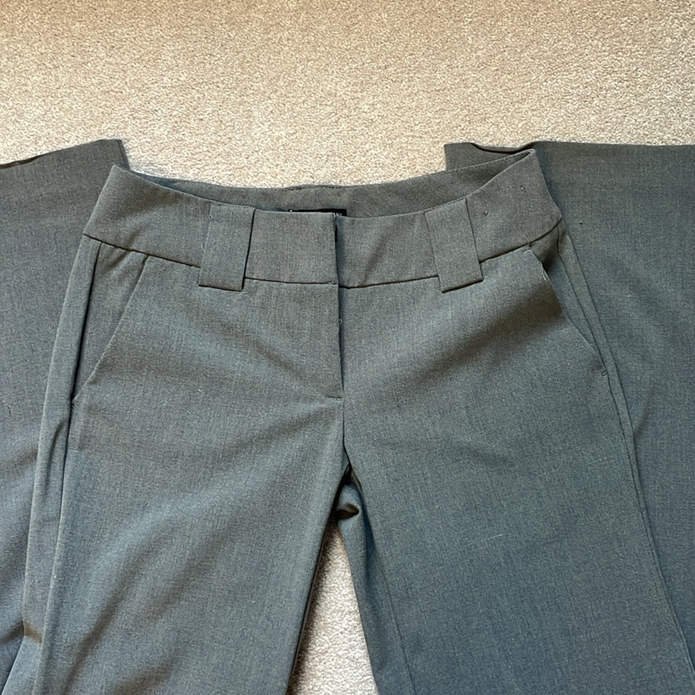 New York and Company Wide Leg Dress Pants - Picture 4 of 5